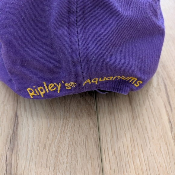 Purple Embroidered Rainbow Fish Aquarium Hat - Picture 3 of 3